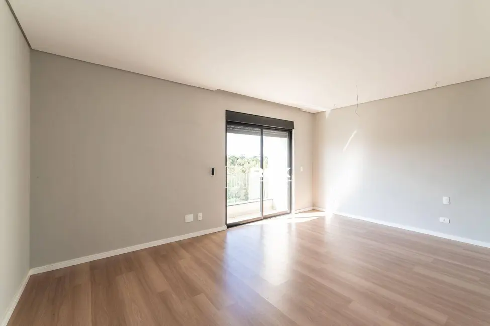 Foto 7 de Sobrado com 4 quartos à venda, 210m2 em Costeira, Sao Jose Dos Pinhais - PR