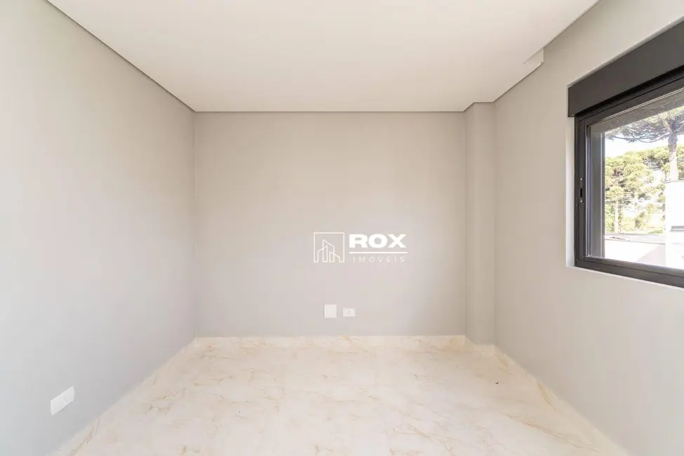 Foto 2 de Sobrado com 4 quartos à venda, 210m2 em Costeira, Sao Jose Dos Pinhais - PR