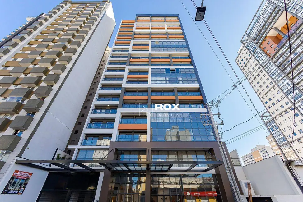 Kitnet com 1 quarto à venda, 32m2 em Centro, Curitiba - PR - imagem 1 Foto 1 de Kitnet com 1 quarto à venda, 32m2 em Centro, Curitiba - PR