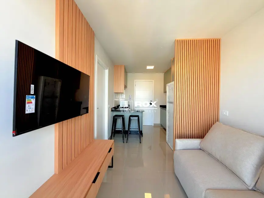 Foto 1 de Apartamento com 1 quarto para alugar, 48m2 em Centro, Curitiba - PR