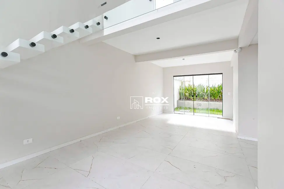 Foto 2 de Sobrado com 3 quartos à venda, 122m2 em Tingui, Curitiba - PR