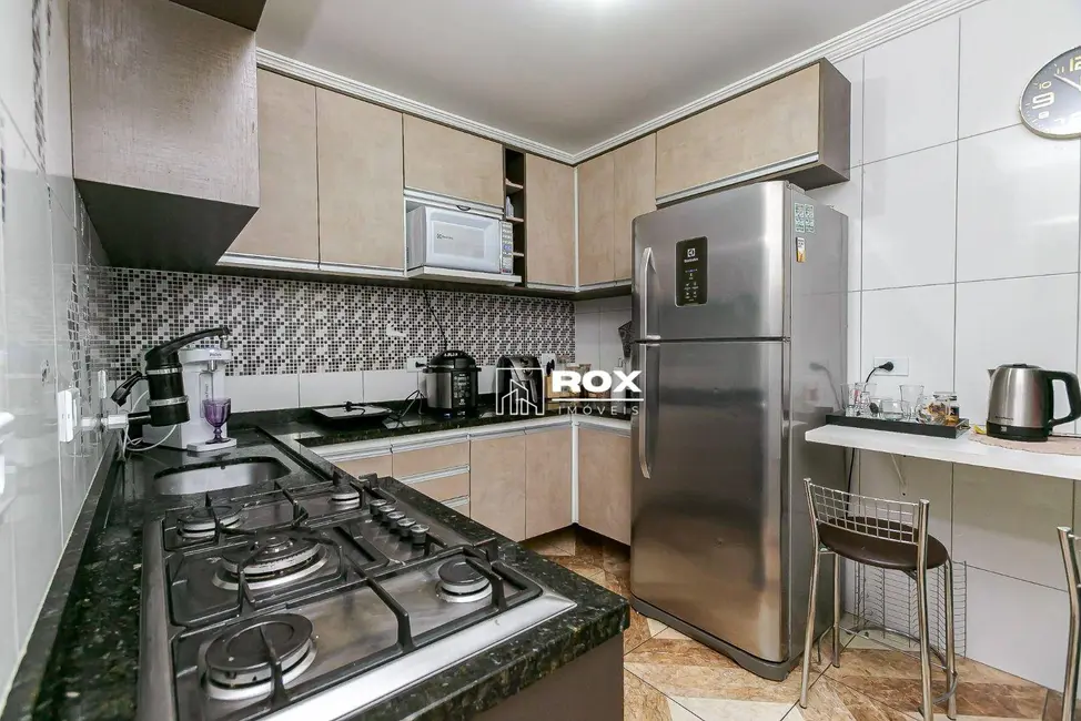 Sobrado com 3 quartos à venda, 134m2 em Cidade Industrial, Curitiba - PR - imagem 5 Foto 5 de Sobrado com 3 quartos à venda, 134m2 em Cidade Industrial, Curitiba - PR