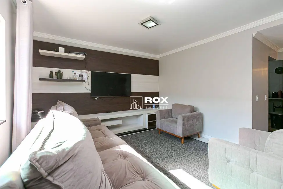 Sobrado com 3 quartos à venda, 134m2 em Cidade Industrial, Curitiba - PR - imagem 9 Foto 9 de Sobrado com 3 quartos à venda, 134m2 em Cidade Industrial, Curitiba - PR