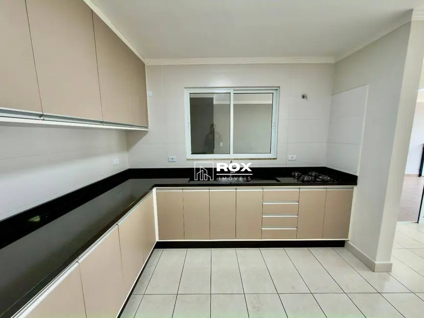 Foto 6 de Casa com 2 quartos para alugar, 140m2 em Butiatuvinha, Curitiba - PR