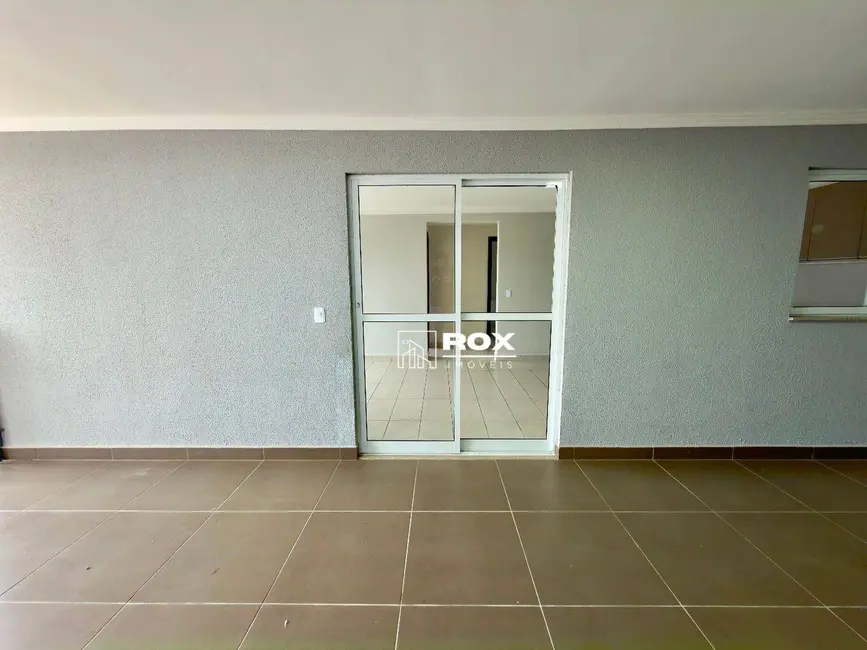Foto 3 de Casa com 2 quartos para alugar, 140m2 em Butiatuvinha, Curitiba - PR
