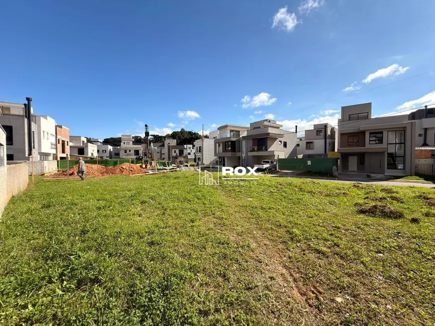 Foto 1 de Terreno / Lote à venda, 124m2 em Santa Cândida, Curitiba - PR