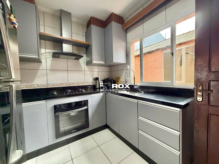 Foto 1 de Sobrado com 3 quartos à venda, 102m2 em Costeira, Araucaria - PR