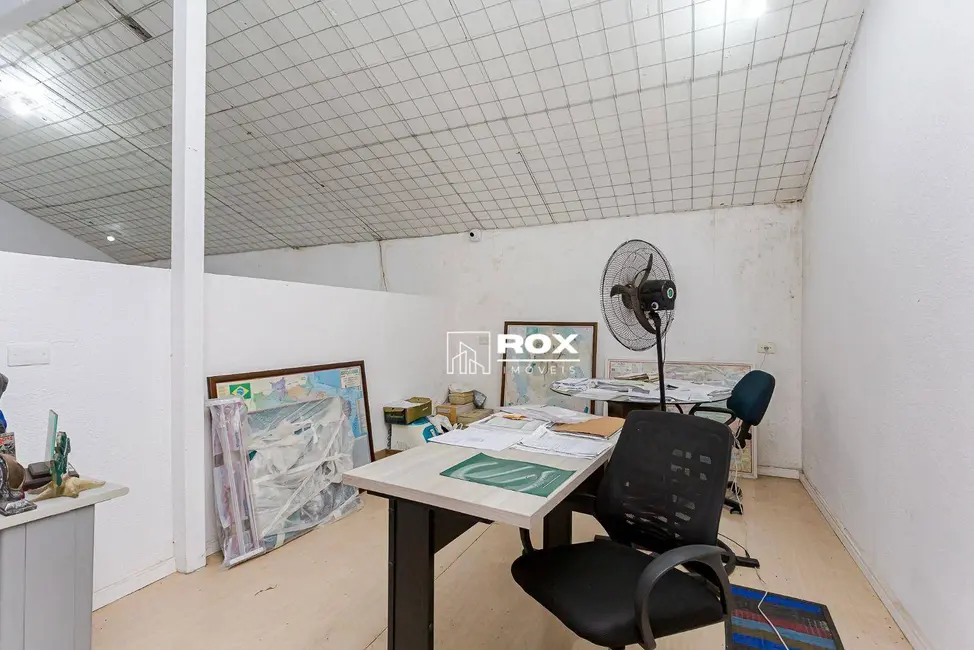 Casa com 4 quartos para alugar, 1380m2 em Alto da Glória, Curitiba - PR - imagem 8 Foto 8 de Casa com 4 quartos para alugar, 1380m2 em Alto da Glória, Curitiba - PR