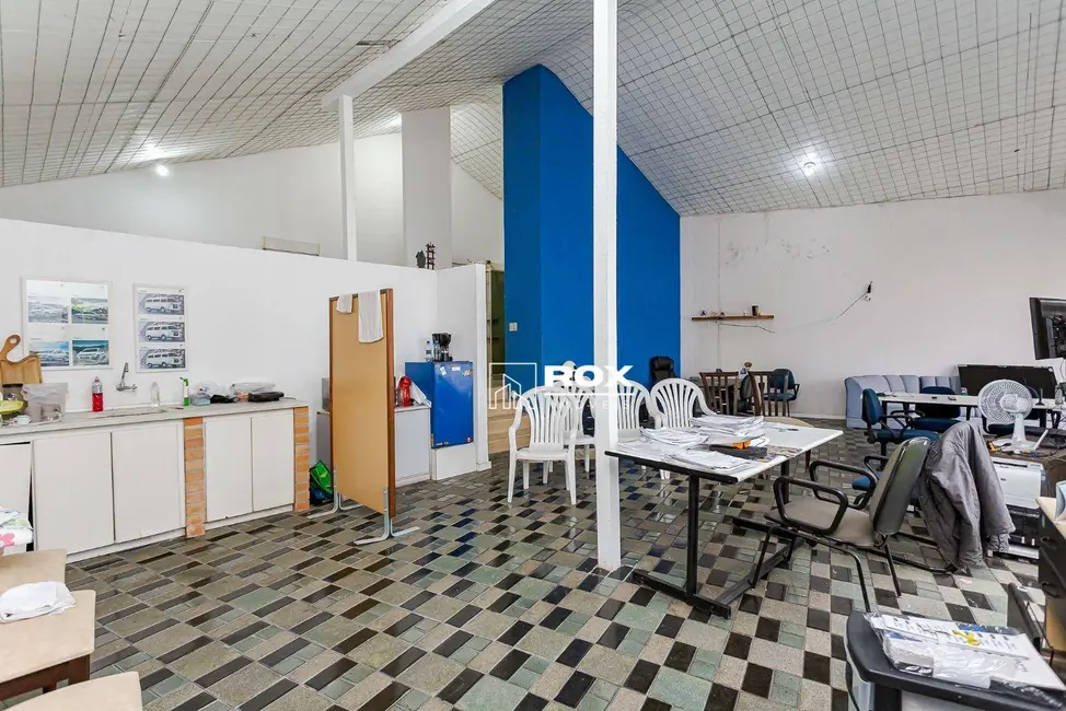 Casa com 4 quartos para alugar, 1380m2 em Alto da Glória, Curitiba - PR - imagem 6 Foto 6 de Casa com 4 quartos para alugar, 1380m2 em Alto da Glória, Curitiba - PR