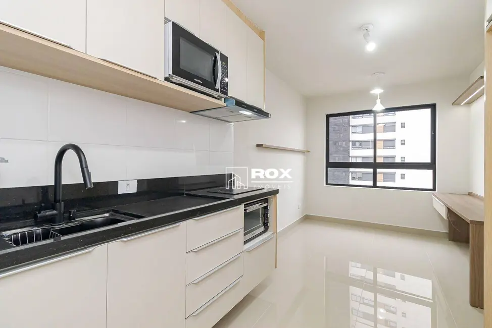 Apartamento com 1 quarto para alugar, 40m2 em Centro, Curitiba - PR - imagem 3 Foto 3 de Apartamento com 1 quarto para alugar, 40m2 em Centro, Curitiba - PR