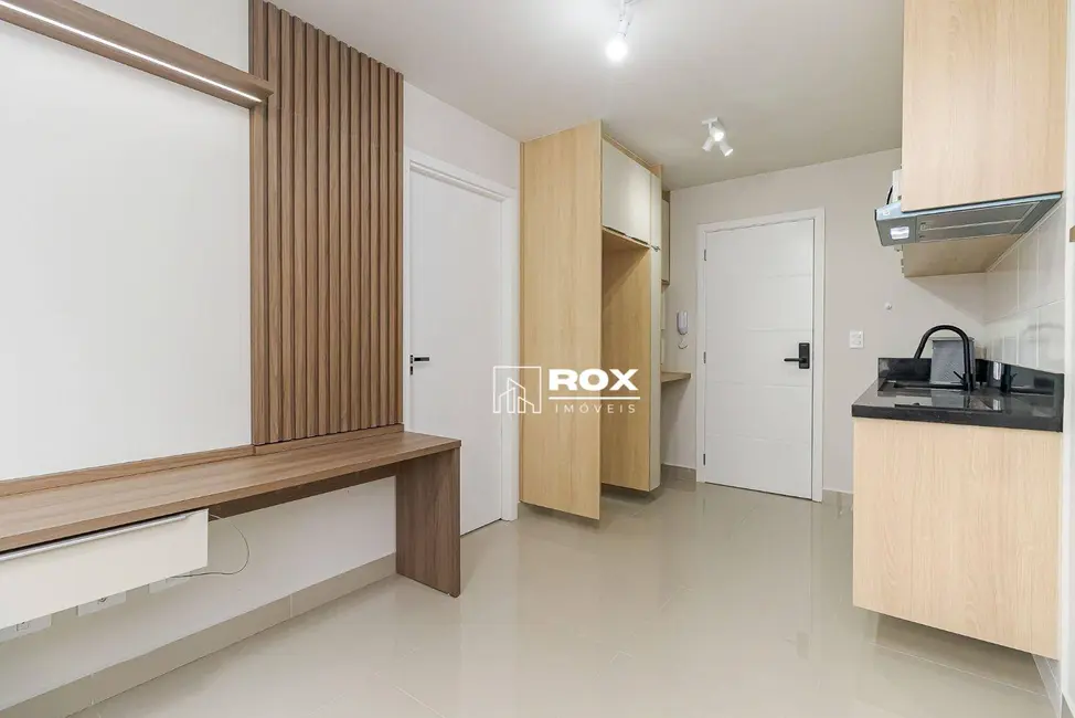 Apartamento com 1 quarto para alugar, 40m2 em Centro, Curitiba - PR - imagem 9 Foto 9 de Apartamento com 1 quarto para alugar, 40m2 em Centro, Curitiba - PR