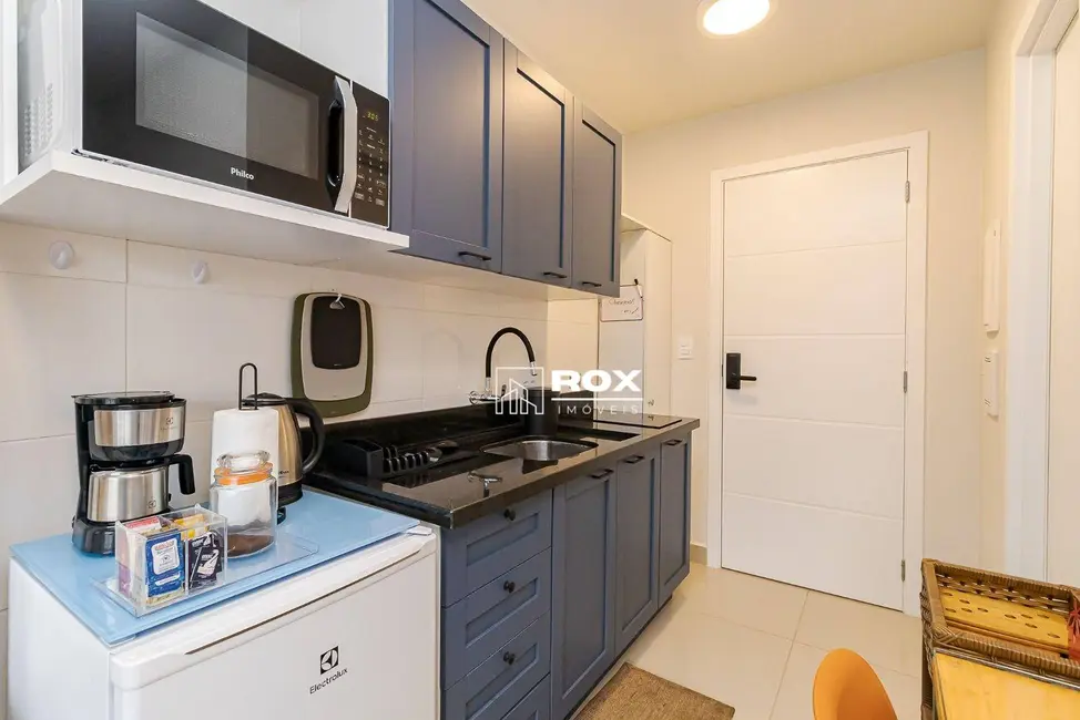 Foto 7 de Kitnet com 1 quarto para alugar, 30m2 em Centro, Curitiba - PR