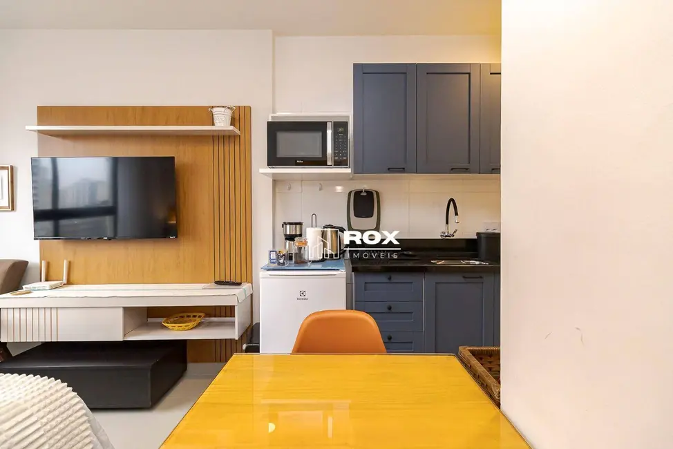 Foto 9 de Kitnet com 1 quarto para alugar, 30m2 em Centro, Curitiba - PR