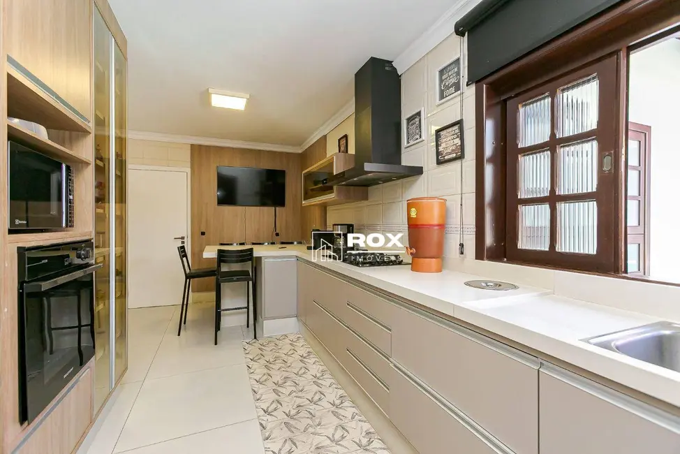 Foto 4 de Casa com 6 quartos à venda, 946m2 em Parolin, Curitiba - PR