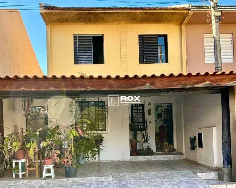 Foto 1 de Sobrado com 3 quartos à venda, 155m2 em Portão, Curitiba - PR