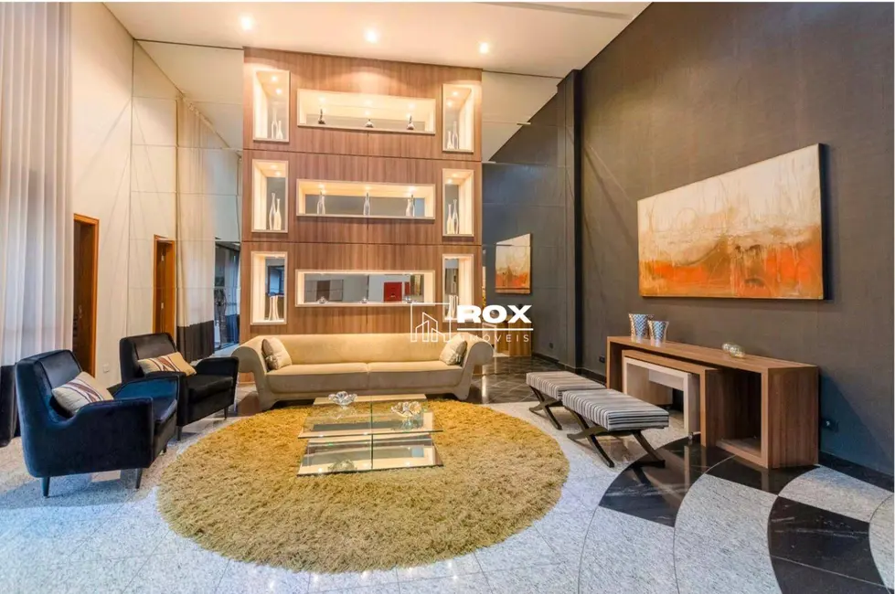 Apartamento com 3 quartos para alugar, 249m2 em Cristo Rei, Curitiba - PR - imagem 1 Foto 1 de Apartamento com 3 quartos para alugar, 249m2 em Cristo Rei, Curitiba - PR