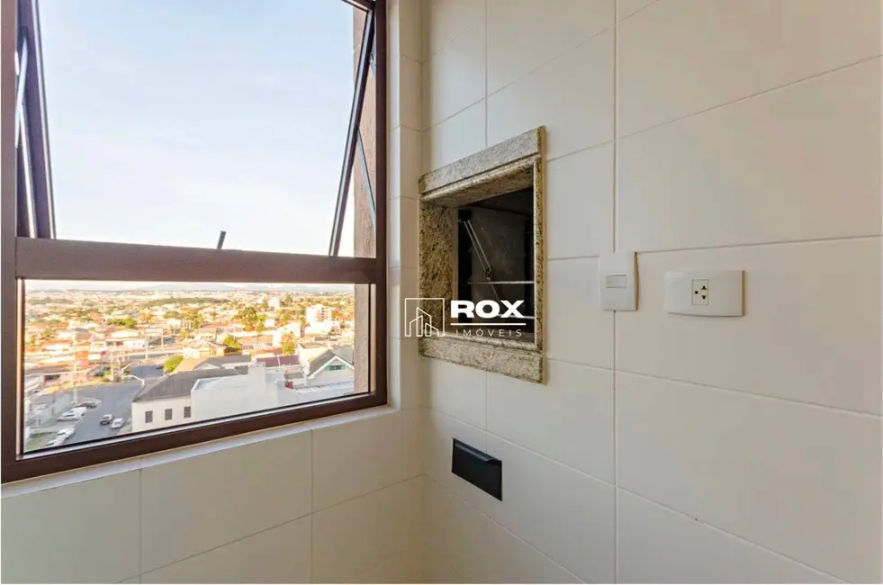 Apartamento com 3 quartos para alugar, 249m2 em Cristo Rei, Curitiba - PR - imagem 8 Foto 8 de Apartamento com 3 quartos para alugar, 249m2 em Cristo Rei, Curitiba - PR