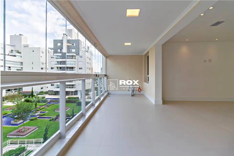 Foto 3 de Apartamento com 4 quartos à venda, 350m2 em Água Verde, Curitiba - PR