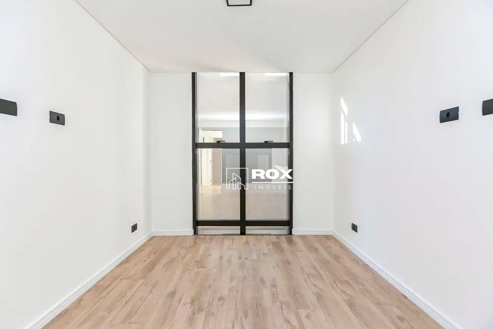 Sobrado com 3 quartos à venda, 145m2 em Atuba, Curitiba - PR - imagem 4 Foto 4 de Sobrado com 3 quartos à venda, 145m2 em Atuba, Curitiba - PR