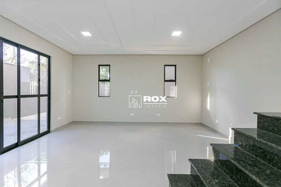 Sobrado com 3 quartos à venda, 105m2 em Pinheirinho, Curitiba - PR - imagem 6 Foto 6 de Sobrado com 3 quartos à venda, 105m2 em Pinheirinho, Curitiba - PR