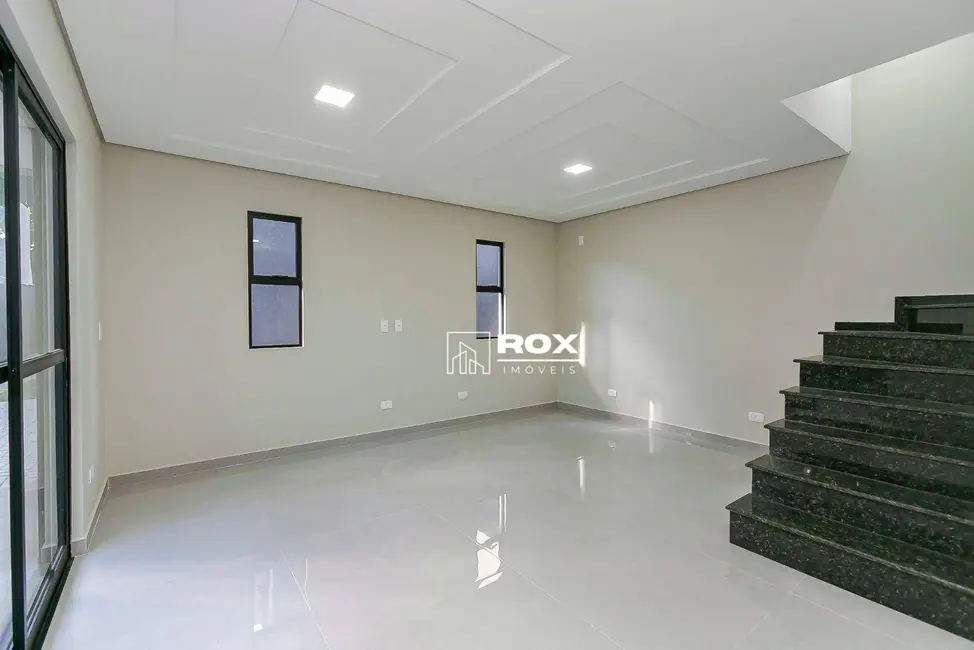 Sobrado com 3 quartos à venda, 105m2 em Pinheirinho, Curitiba - PR - imagem 7 Foto 7 de Sobrado com 3 quartos à venda, 105m2 em Pinheirinho, Curitiba - PR
