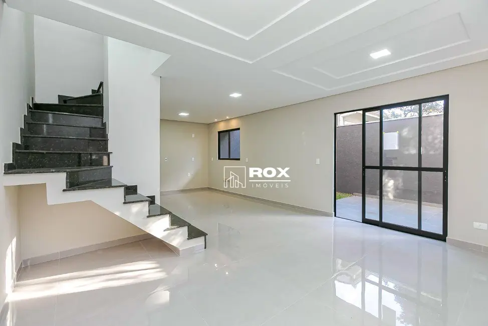 Sobrado com 3 quartos à venda, 105m2 em Pinheirinho, Curitiba - PR - imagem 4 Foto 4 de Sobrado com 3 quartos à venda, 105m2 em Pinheirinho, Curitiba - PR