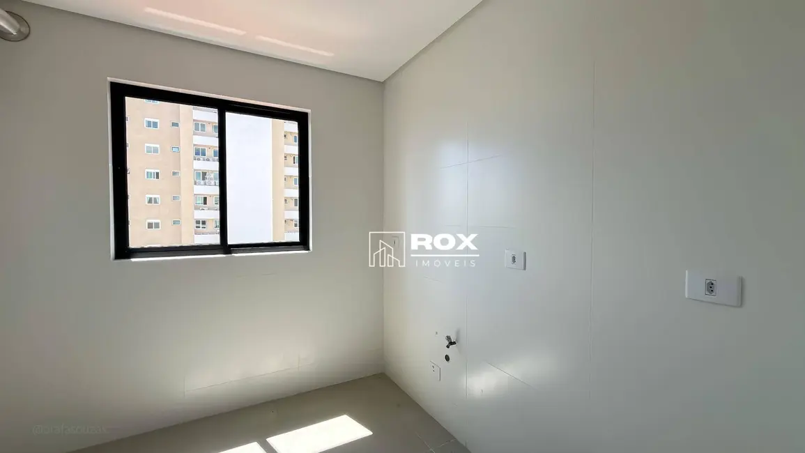 Apartamento com 3 quartos à venda, 117m2 em São Pedro, Sao Jose Dos Pinhais - PR - imagem 3 Foto 3 de Apartamento com 3 quartos à venda, 117m2 em São Pedro, Sao Jose Dos Pinhais - PR