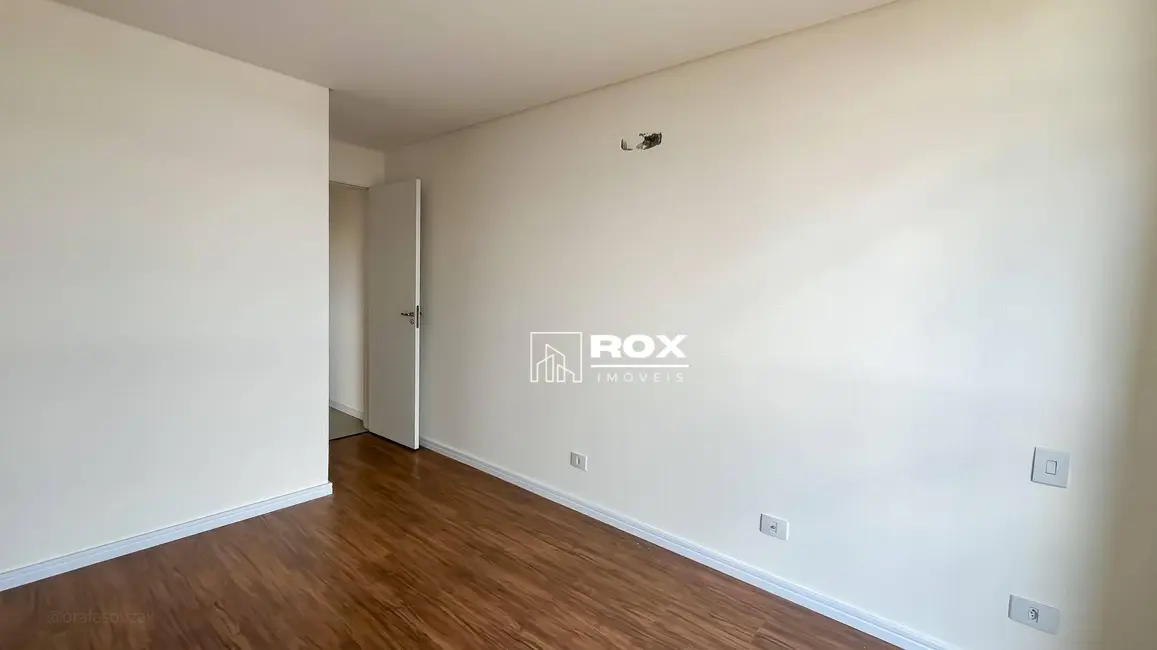 Cobertura com 3 quartos à venda, 180m2 em São Pedro, Sao Jose Dos Pinhais - PR - imagem 4 Foto 4 de Cobertura com 3 quartos à venda, 180m2 em São Pedro, Sao Jose Dos Pinhais - PR