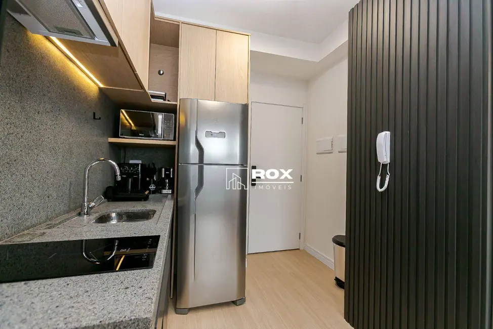 Foto 5 de Apartamento com 1 quarto para alugar, 31m2 em Centro, Curitiba - PR