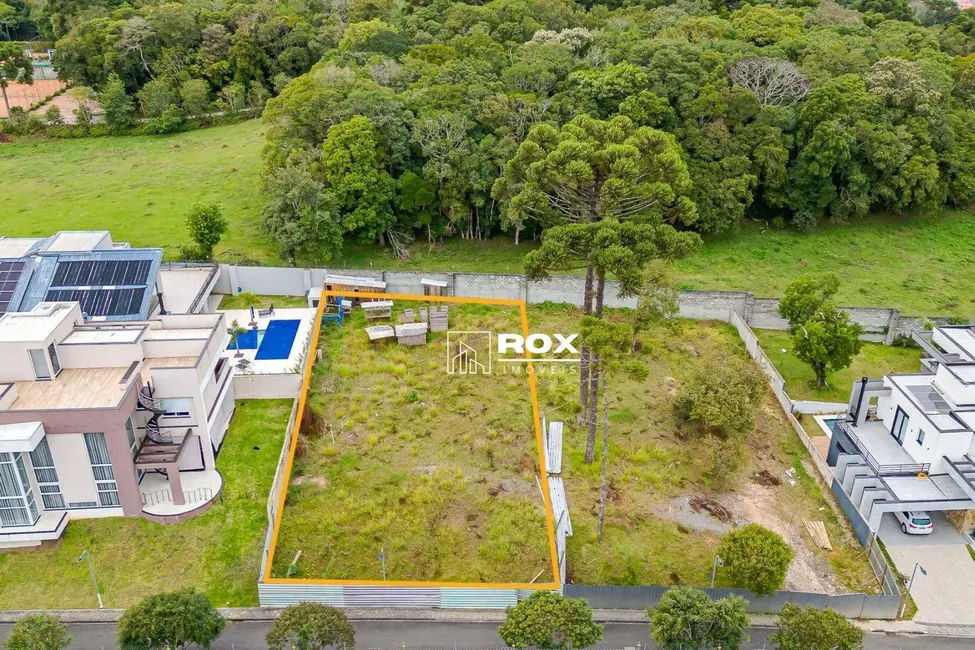 Terreno / Lote à venda, 720m2 em Butiatuvinha, Curitiba - PR - imagem 1 Foto 1 de Terreno / Lote à venda, 720m2 em Butiatuvinha, Curitiba - PR