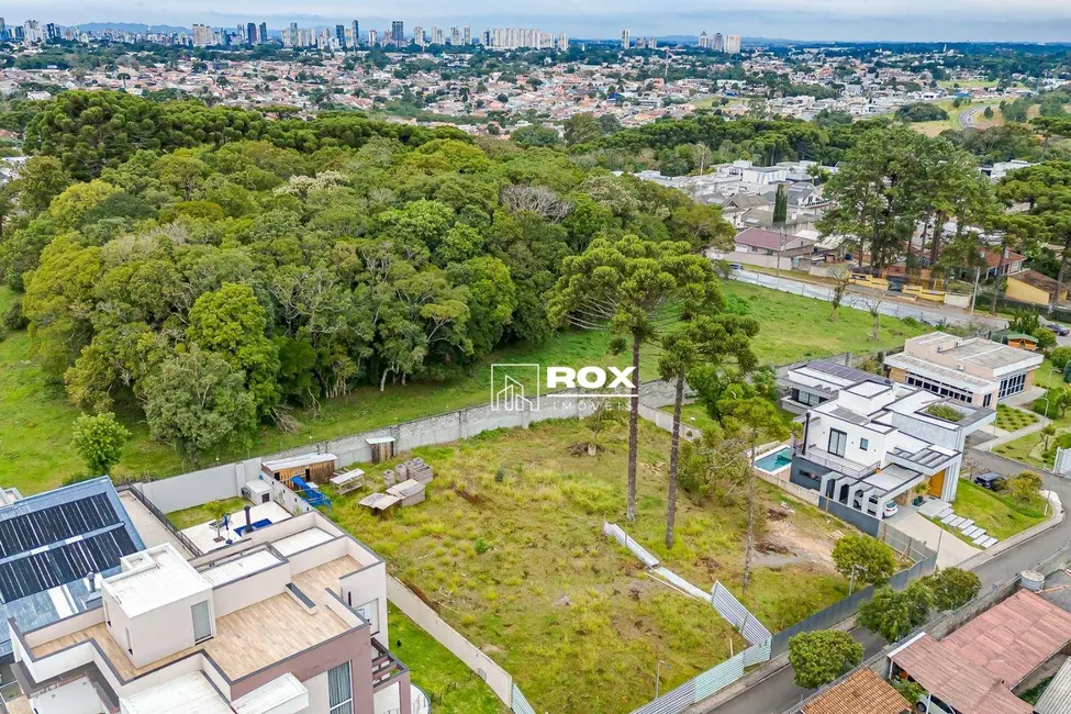 Terreno / Lote à venda, 720m2 em Butiatuvinha, Curitiba - PR - imagem 8 Foto 8 de Terreno / Lote à venda, 720m2 em Butiatuvinha, Curitiba - PR