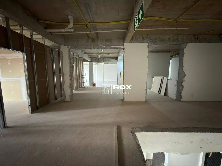 Sala Comercial para alugar, 239m2 em Boa Vista, Curitiba - PR - imagem 2 Foto 2 de Sala Comercial para alugar, 239m2 em Boa Vista, Curitiba - PR