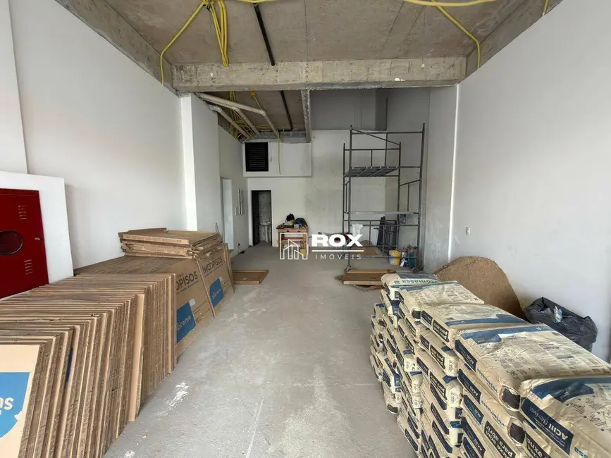 Sala Comercial para alugar, 239m2 em Boa Vista, Curitiba - PR - imagem 4 Foto 4 de Sala Comercial para alugar, 239m2 em Boa Vista, Curitiba - PR