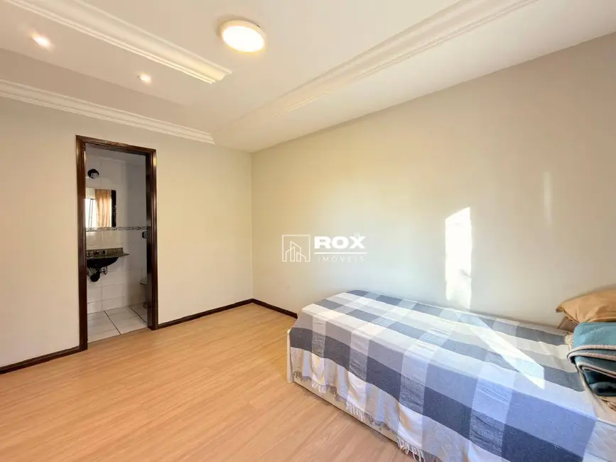 Foto 15 de Apartamento com 3 quartos para alugar, 174m2 em Portão, Curitiba - PR
