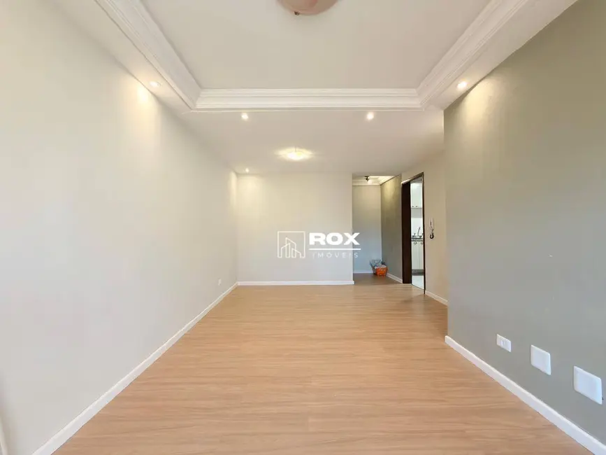 Apartamento com 3 quartos para alugar, 174m2 em Portão, Curitiba - PR - imagem 3 Foto 3 de Apartamento com 3 quartos para alugar, 174m2 em Portão, Curitiba - PR