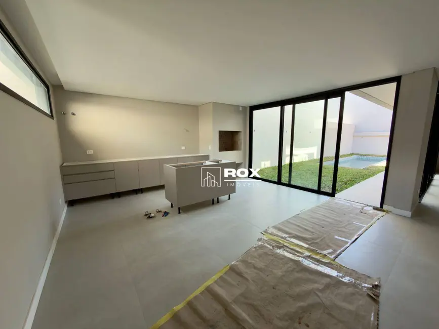 Foto 3 de Casa de Condomínio com 4 quartos à venda, 322m2 em Santo Inácio, Curitiba - PR