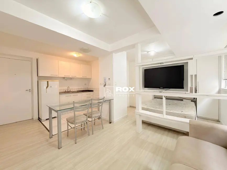 Foto 1 de Apartamento com 1 quarto para alugar, 30m2 em Alto da Rua XV, Curitiba - PR