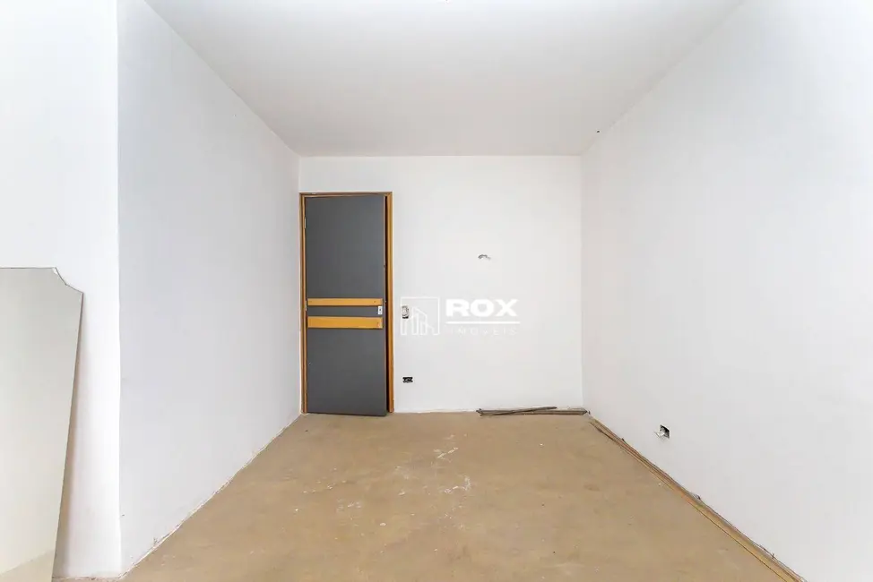 Casa com 3 quartos à venda, 375m2 em Seminário, Curitiba - PR - imagem 4 Foto 4 de Casa com 3 quartos à venda, 375m2 em Seminário, Curitiba - PR