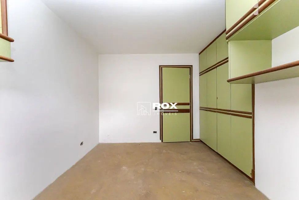 Casa com 3 quartos à venda, 375m2 em Seminário, Curitiba - PR - imagem 7 Foto 7 de Casa com 3 quartos à venda, 375m2 em Seminário, Curitiba - PR