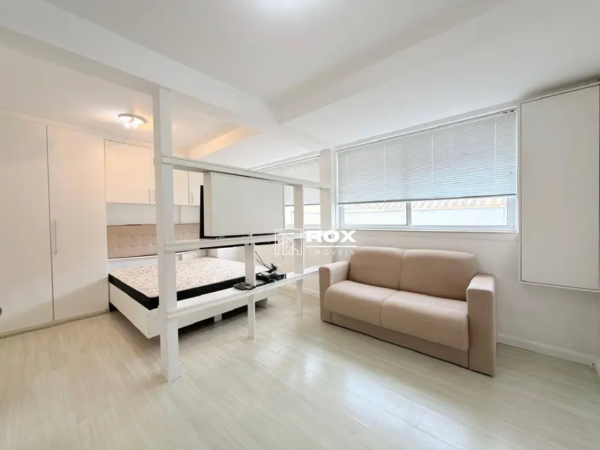 Apartamento com 1 quarto para alugar, 30m2 em Alto da Rua XV, Curitiba - PR - imagem 8 Foto 8 de Apartamento com 1 quarto para alugar, 30m2 em Alto da Rua XV, Curitiba - PR