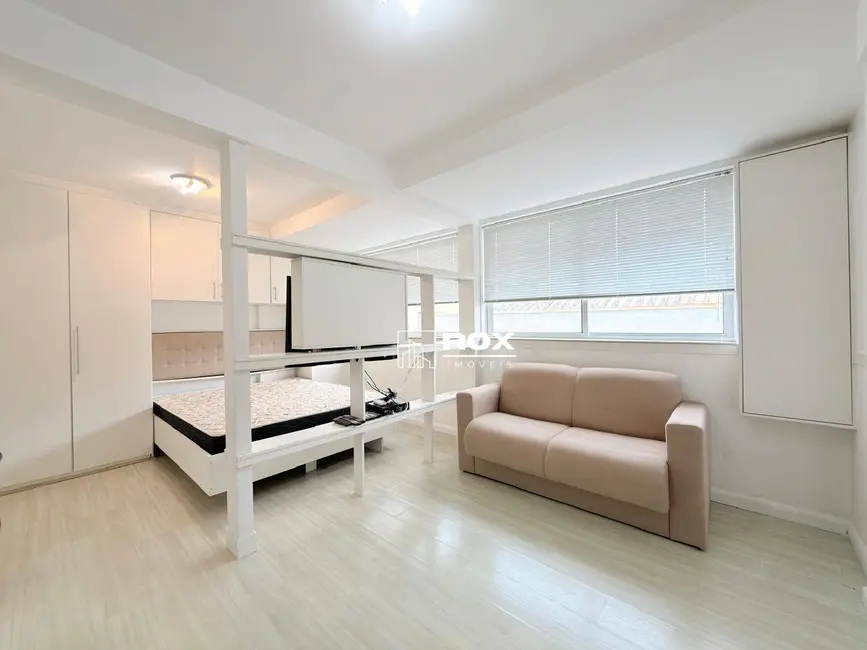 Apartamento com 1 quarto para alugar, 30m2 em Alto da Rua XV, Curitiba - PR - imagem 7 Foto 7 de Apartamento com 1 quarto para alugar, 30m2 em Alto da Rua XV, Curitiba - PR