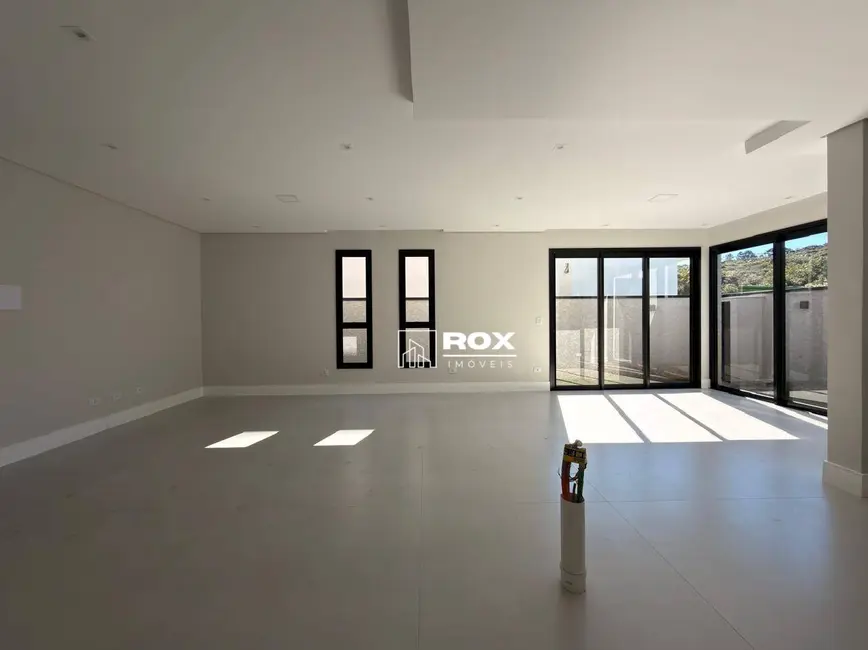 Casa de Condomínio com 3 quartos à venda, 128m2 em Santa Cândida, Curitiba - PR - imagem 9 Foto 9 de Casa de Condomínio com 3 quartos à venda, 128m2 em Santa Cândida, Curitiba - PR