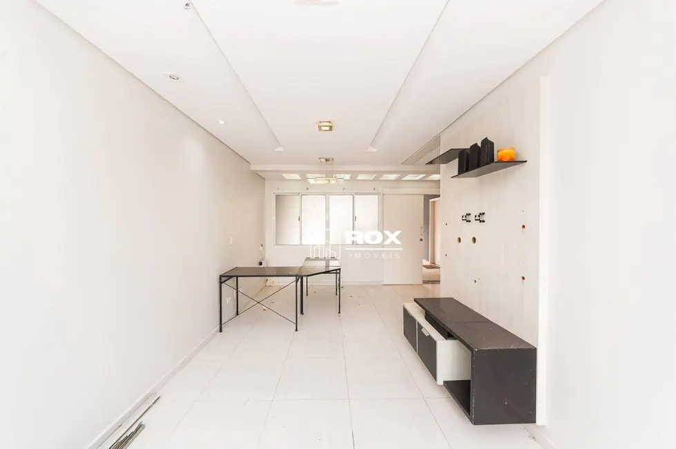 Casa de Condomínio com 4 quartos para alugar, 352m2 em Butiatuvinha, Curitiba - PR - imagem 9 Foto 9 de Casa de Condomínio com 4 quartos para alugar, 352m2 em Butiatuvinha, Curitiba - PR