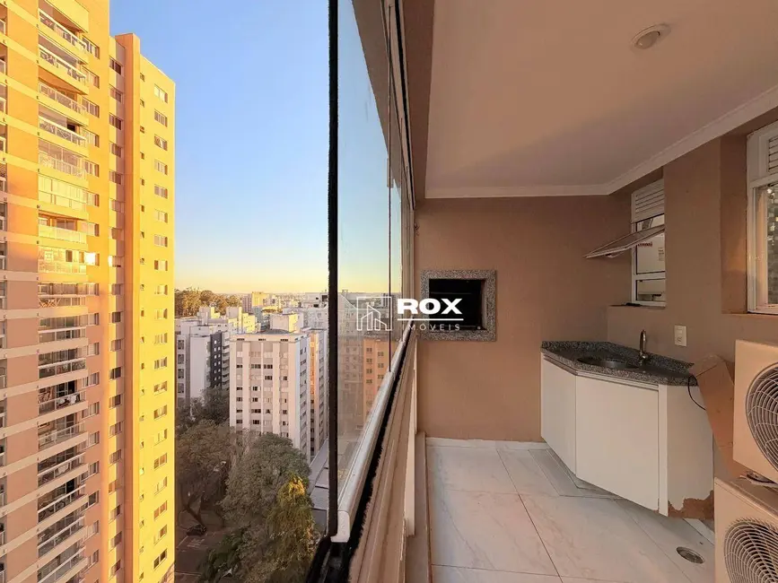Apartamento com 2 quartos para alugar, 131m2 em Portão, Curitiba - PR - imagem 6 Foto 6 de Apartamento com 2 quartos para alugar, 131m2 em Portão, Curitiba - PR