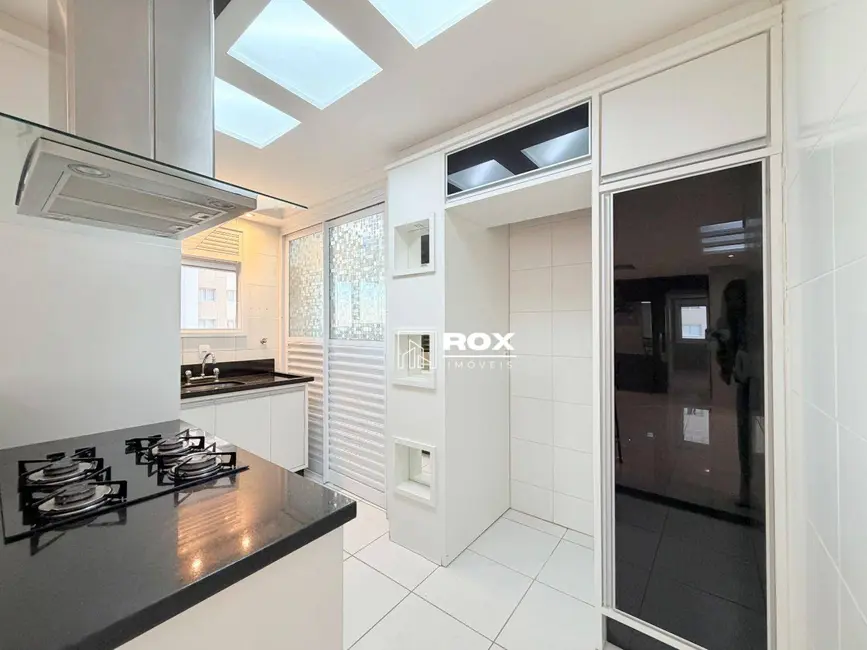Apartamento com 2 quartos para alugar, 131m2 em Portão, Curitiba - PR - imagem 8 Foto 8 de Apartamento com 2 quartos para alugar, 131m2 em Portão, Curitiba - PR
