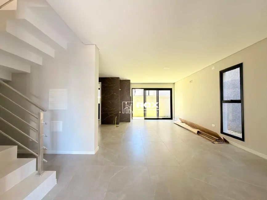 Foto 3 de Casa de Condomínio com 3 quartos à venda, 128m2 em Santa Cândida, Curitiba - PR