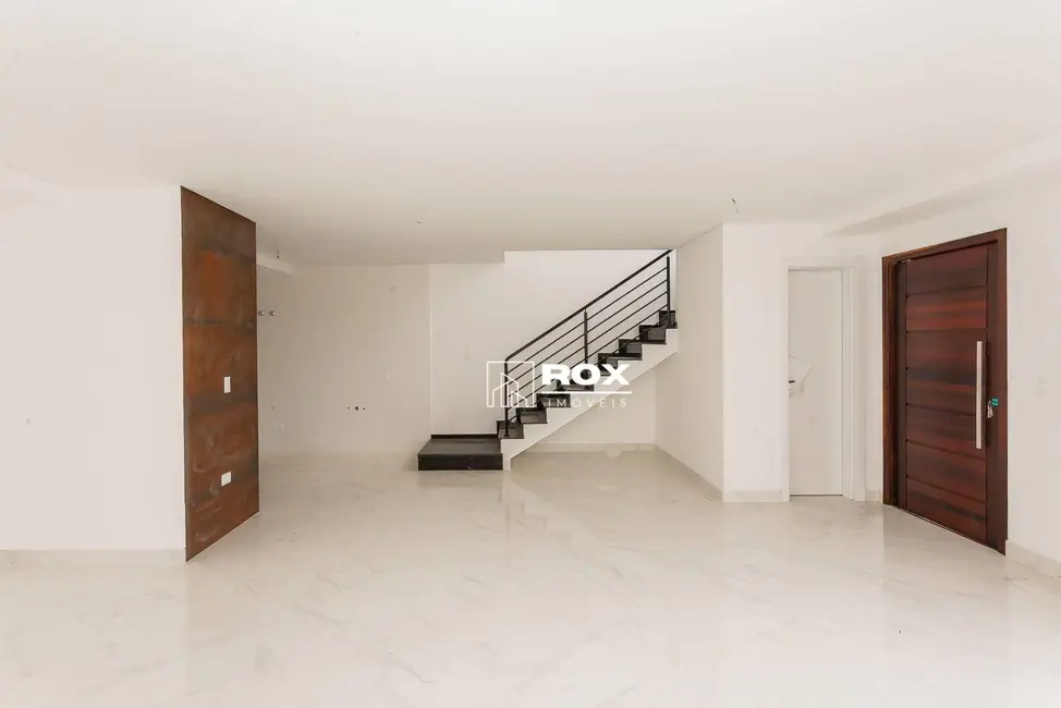 Foto 4 de Sobrado com 3 quartos à venda, 108m2 em Uberaba, Curitiba - PR