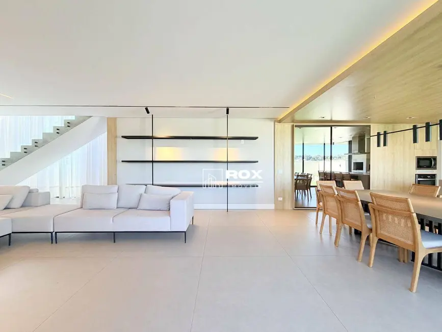 Foto 3 de Casa de Condomínio com 3 quartos à venda, 300m2 em Tingui, Curitiba - PR