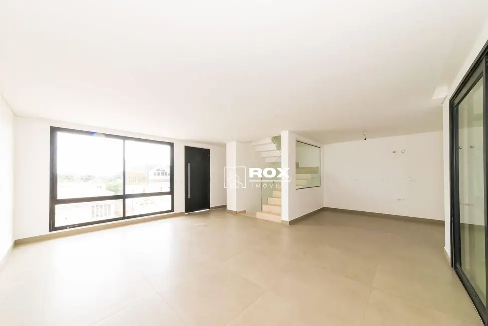 Sobrado com 3 quartos à venda, 187m2 em Bairro Alto, Curitiba - PR - imagem 7 Foto 7 de Sobrado com 3 quartos à venda, 187m2 em Bairro Alto, Curitiba - PR