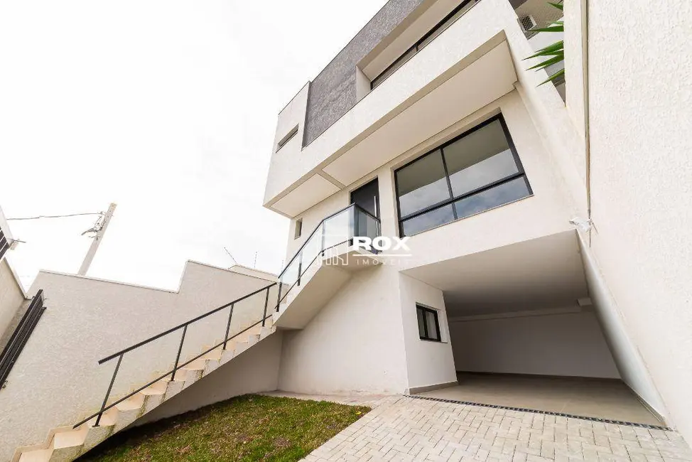 Sobrado com 3 quartos à venda, 187m2 em Bairro Alto, Curitiba - PR - imagem 2 Foto 2 de Sobrado com 3 quartos à venda, 187m2 em Bairro Alto, Curitiba - PR